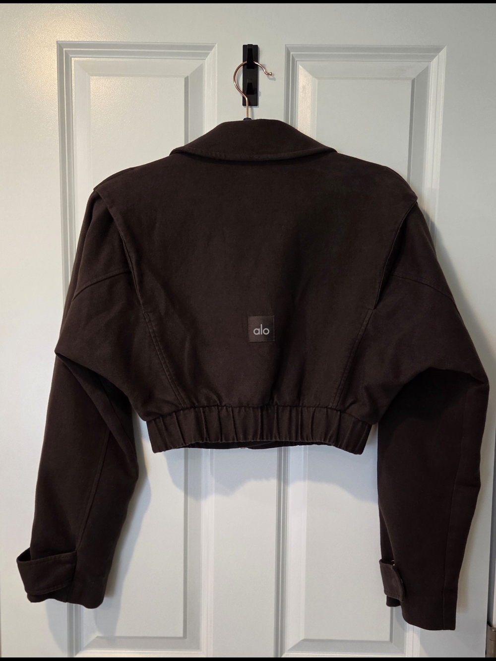 ALO Cropped Cosmopolitan Jacket - Espresso - Picture 9 of 9